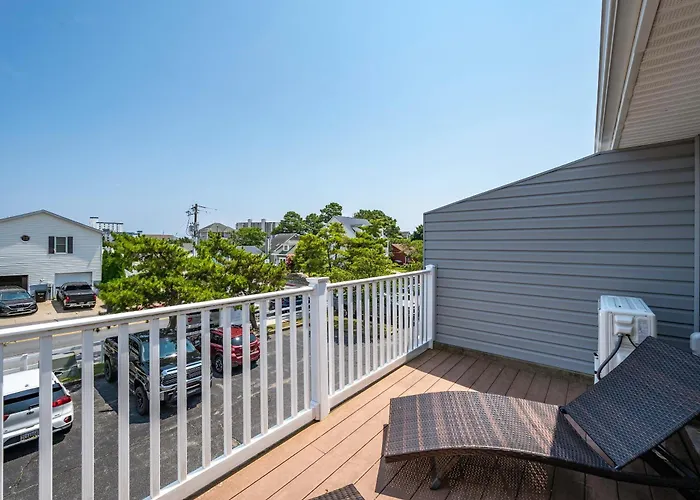 Ferienhaus Renovated 2 Bedroom, 2 Floor With Spiral Staircase Ocean Stadt
