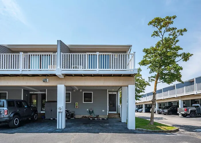 Renovated 2 Bedroom, 2 Floor With Spiral Staircase * Ocean Stadt