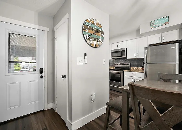 Renovated 2 Bedroom, 2 Floor With Spiral Staircase * Ocean Stadt