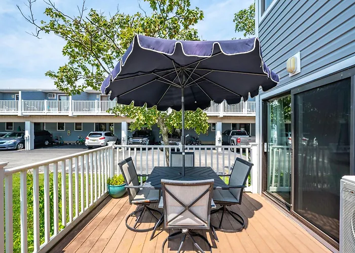 Renovated 2 Bedroom, 2 Floor With Spiral Staircase Ferienhaus *